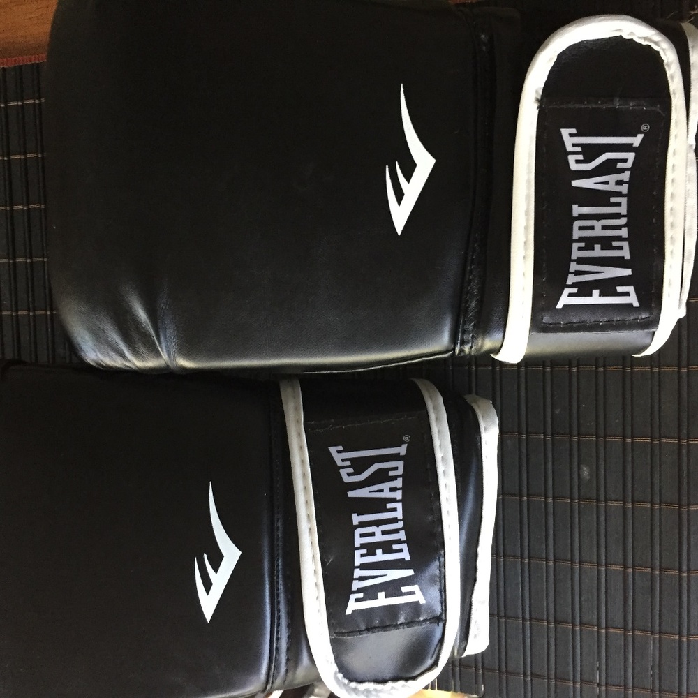 LADIES WORK OUT GLOVES>>>>>>